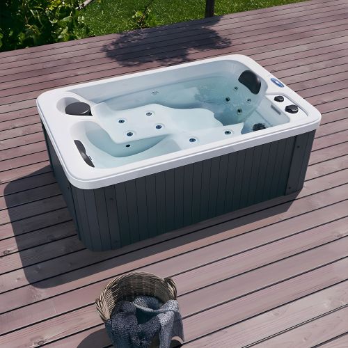 Jacuzzi